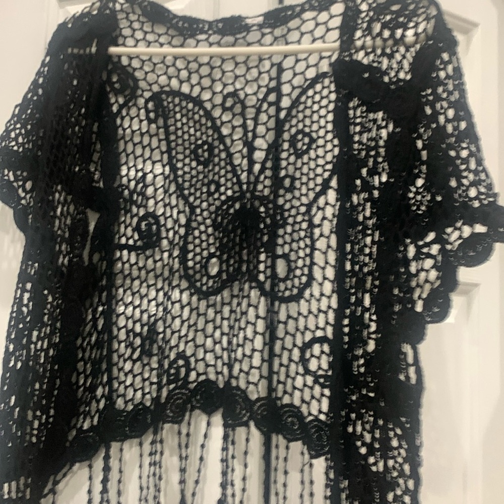 BLACK KNIT VEST